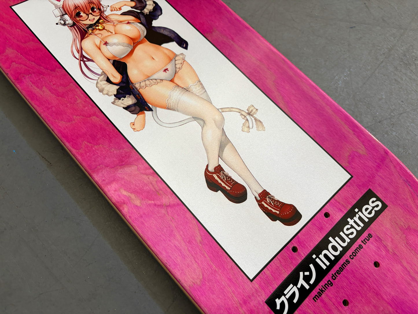 sonico cat girl 8.5 X 32.25 SPARKLE PEARL WHITE