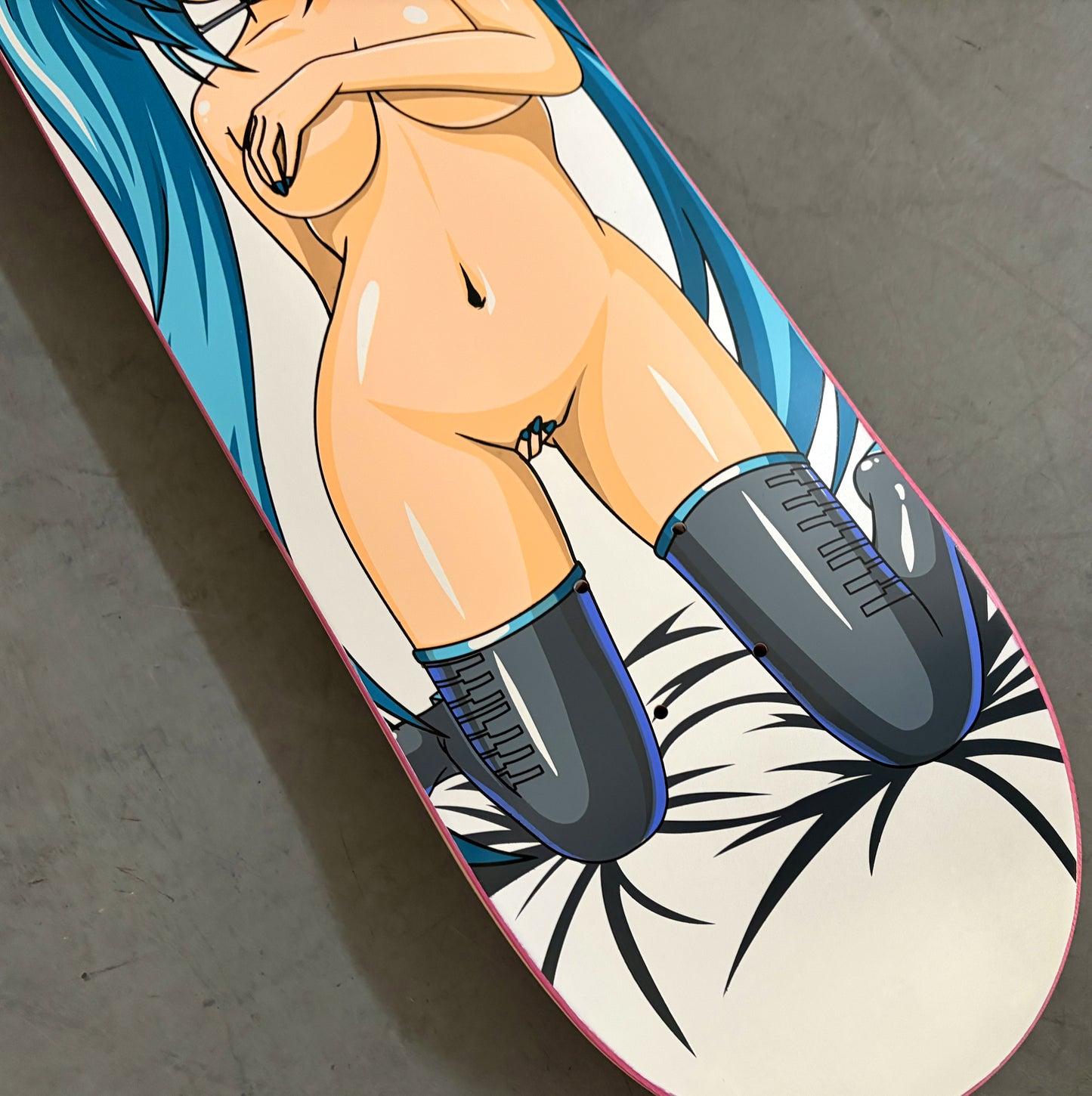 hatsune PEARL WHITE 8.5 X 32.25 HAND SCREENED