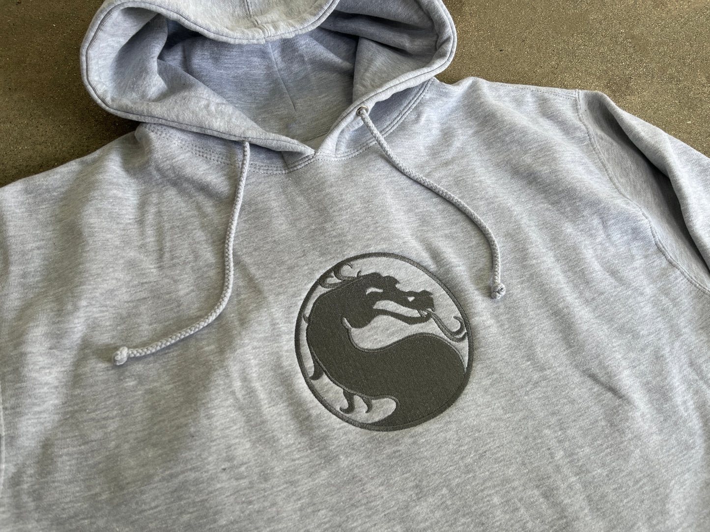 dragon embroidered hooded sweatshirt - heather grey