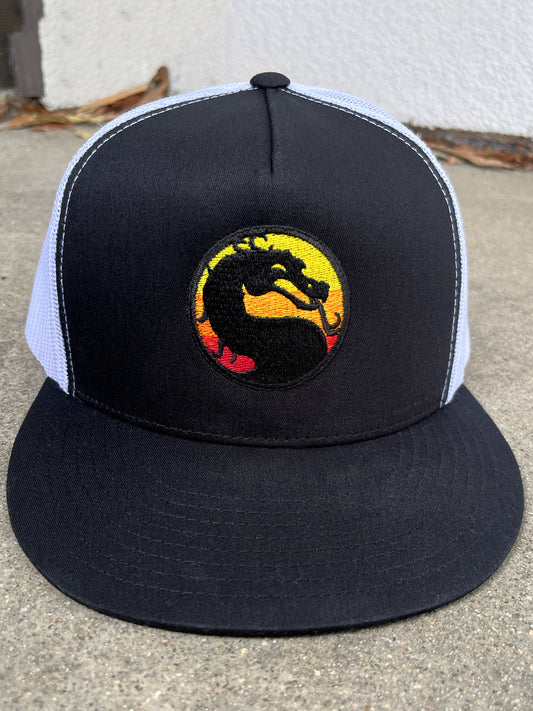 dragon embroidered snapback trucker hat - BLACK