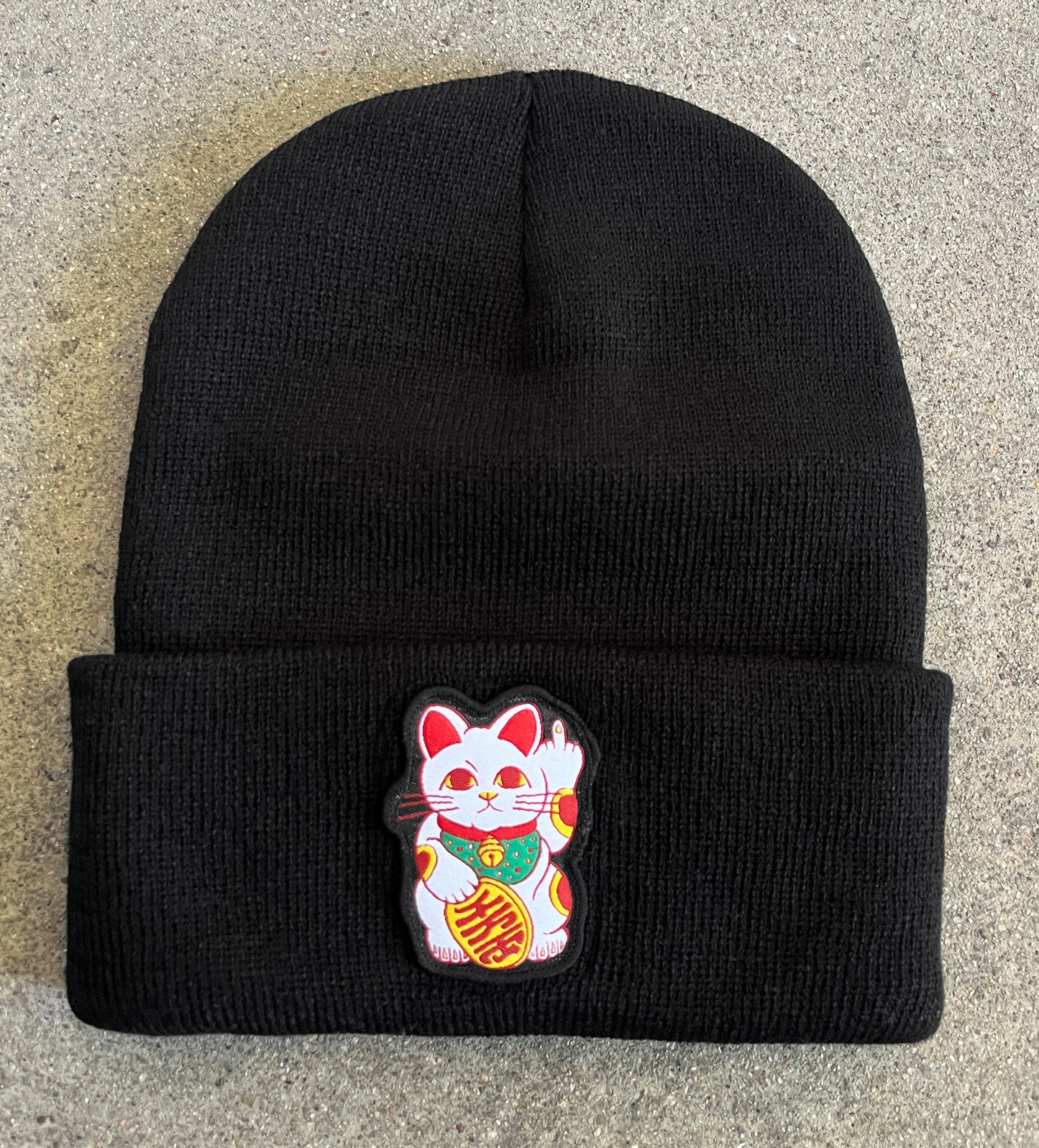 unlucky cat beanie - BLACK