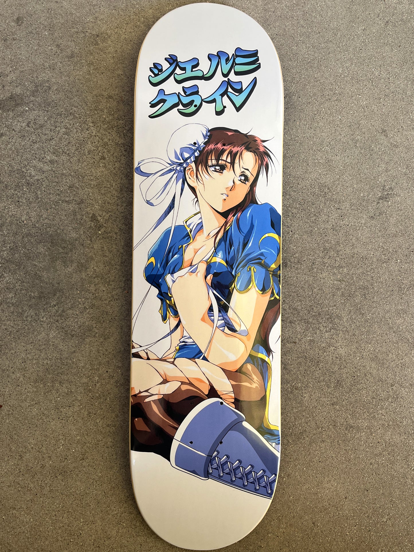 SIGNED chun li 3 pearl white 8.5 X 32