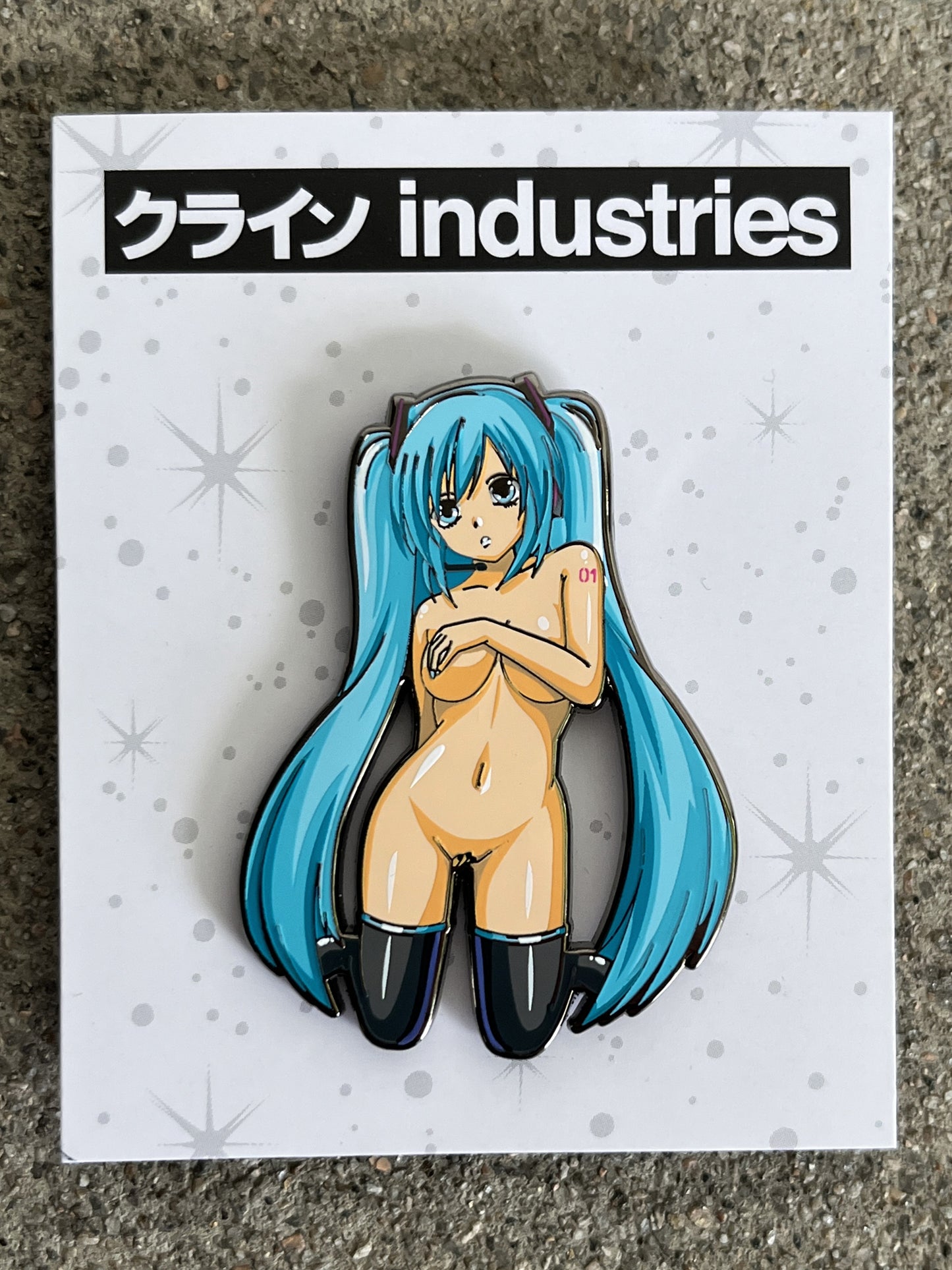 hatsune black nickel enamel pin