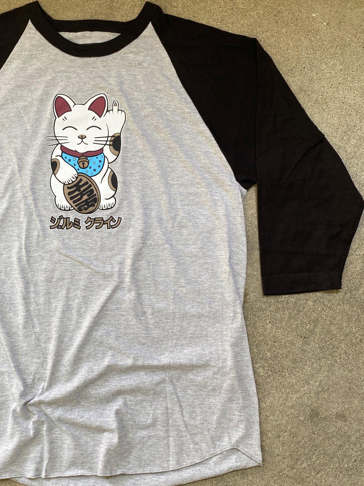 kawaii unlucky cat raglan t-shirt heather grey/black