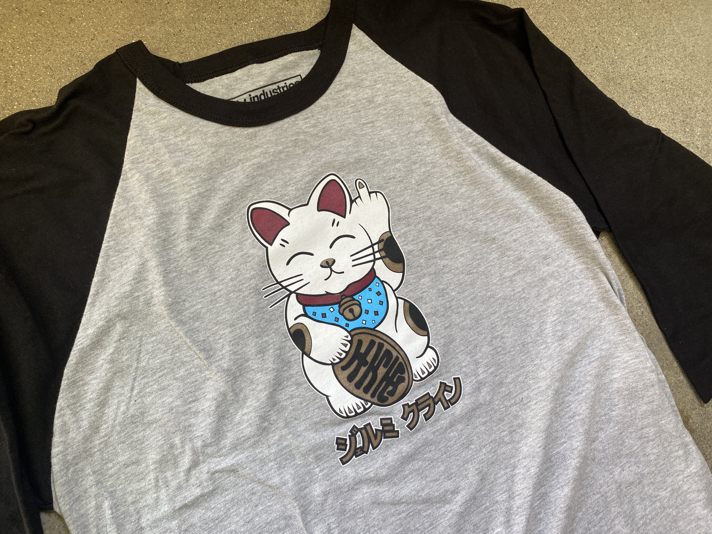 kawaii unlucky cat raglan t-shirt heather grey/black