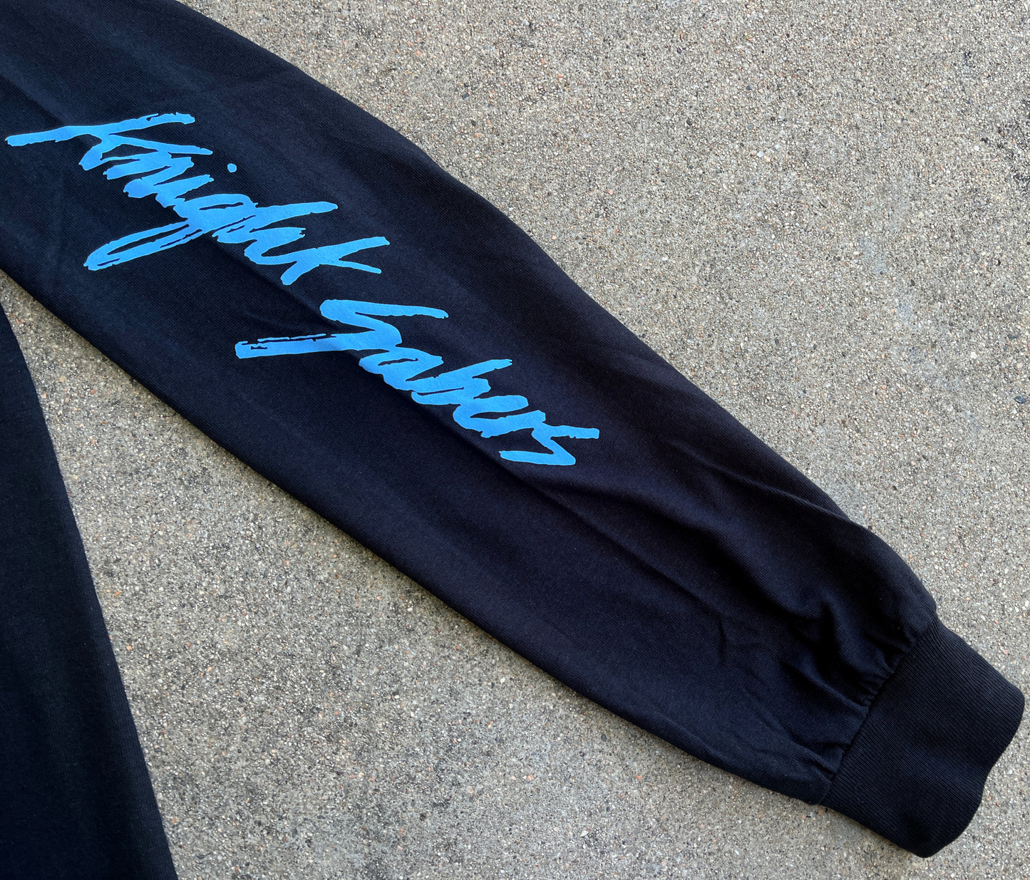 bubblegum LONG SLEEVE t-shirt black