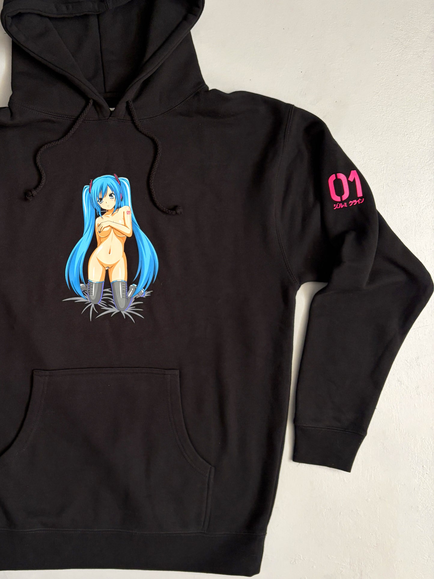 hatsune 10 OZ. HEAVYWEIGHT HOODED SWEATSHIRT - BLACK