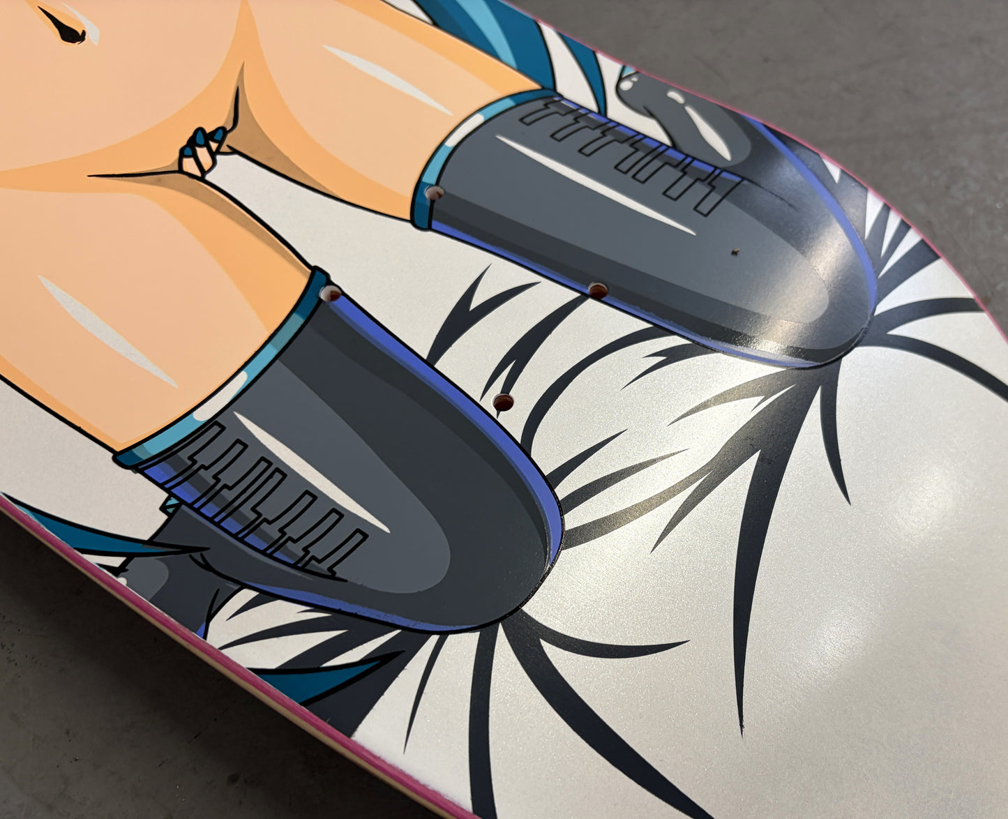 hatsune PEARL WHITE 8.5 X 32.25 HAND SCREENED